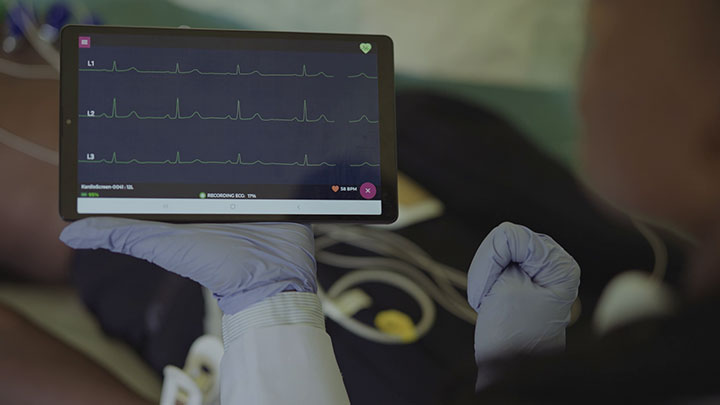 Electrocardiogram displayed on a Philips tablet